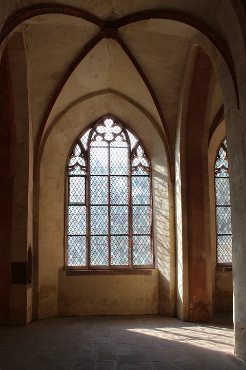 Exploring the Origins of Gothic Revival in Europe